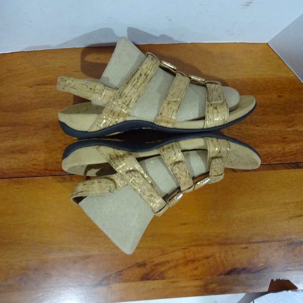 VIONIC/ORTHAHEEL REST AMBER SANDALS - Picture 5 of 15
